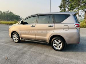 Xe Toyota Innova 2.0E 2016