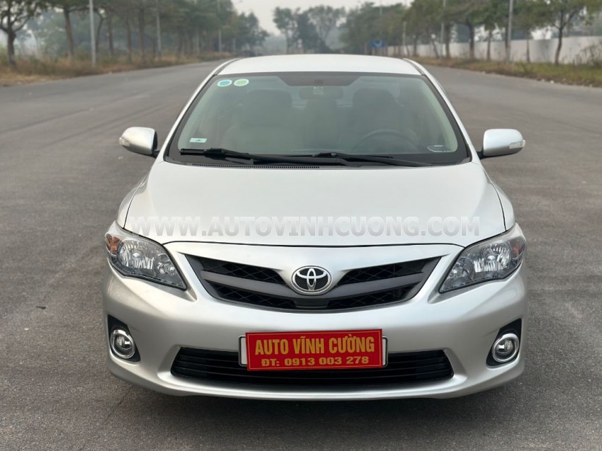 Toyota Corolla altis 2.0V 2012