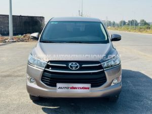 Toyota Innova 2.0E