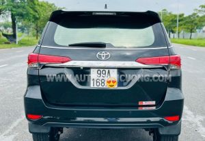 Xe Toyota Fortuner 2.7V 4x2 AT 2017