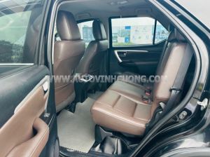 Xe Toyota Fortuner 2.7V 4x2 AT 2017