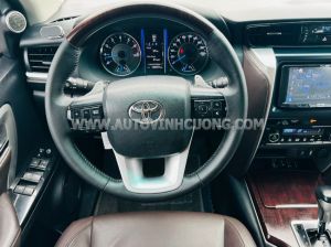 Xe Toyota Fortuner 2.7V 4x2 AT 2017