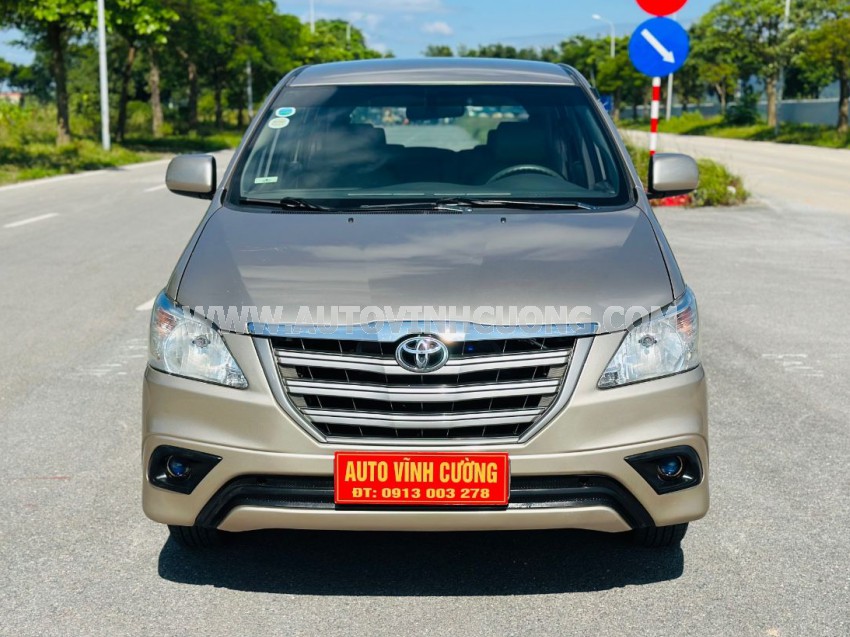 Toyota Innova 2.0E 2014