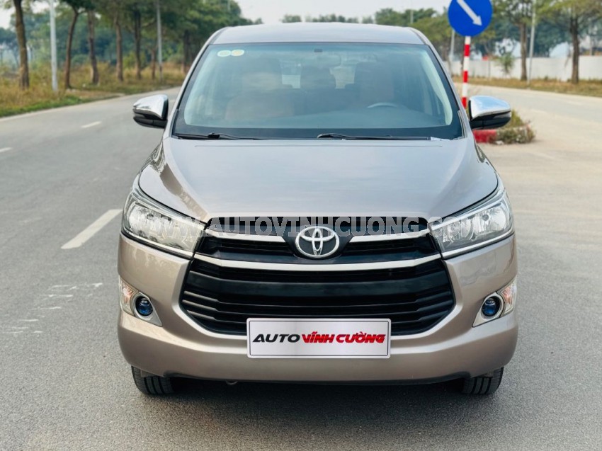 Toyota Innova 2.0E 2019