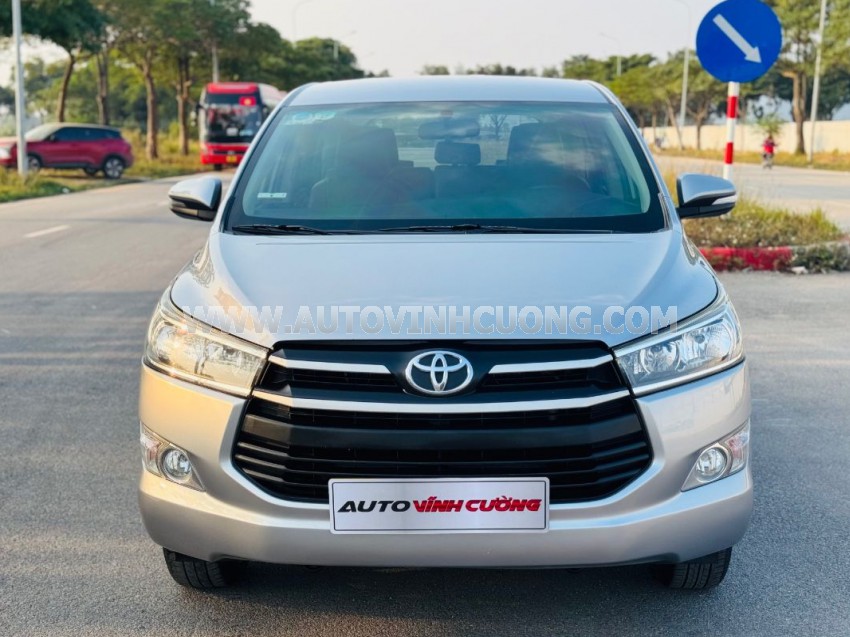 Toyota Innova 2.0E 2018