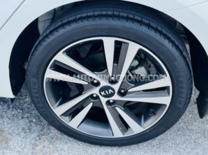 Xe Kia Cerato 1.6 MT 2018